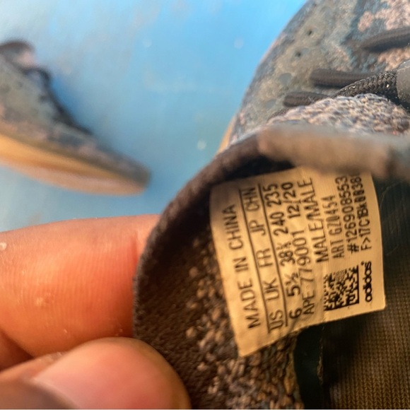 Adidas Camouflage Sneakers in Blue and Brown Yeezy - Picture 3 of 6